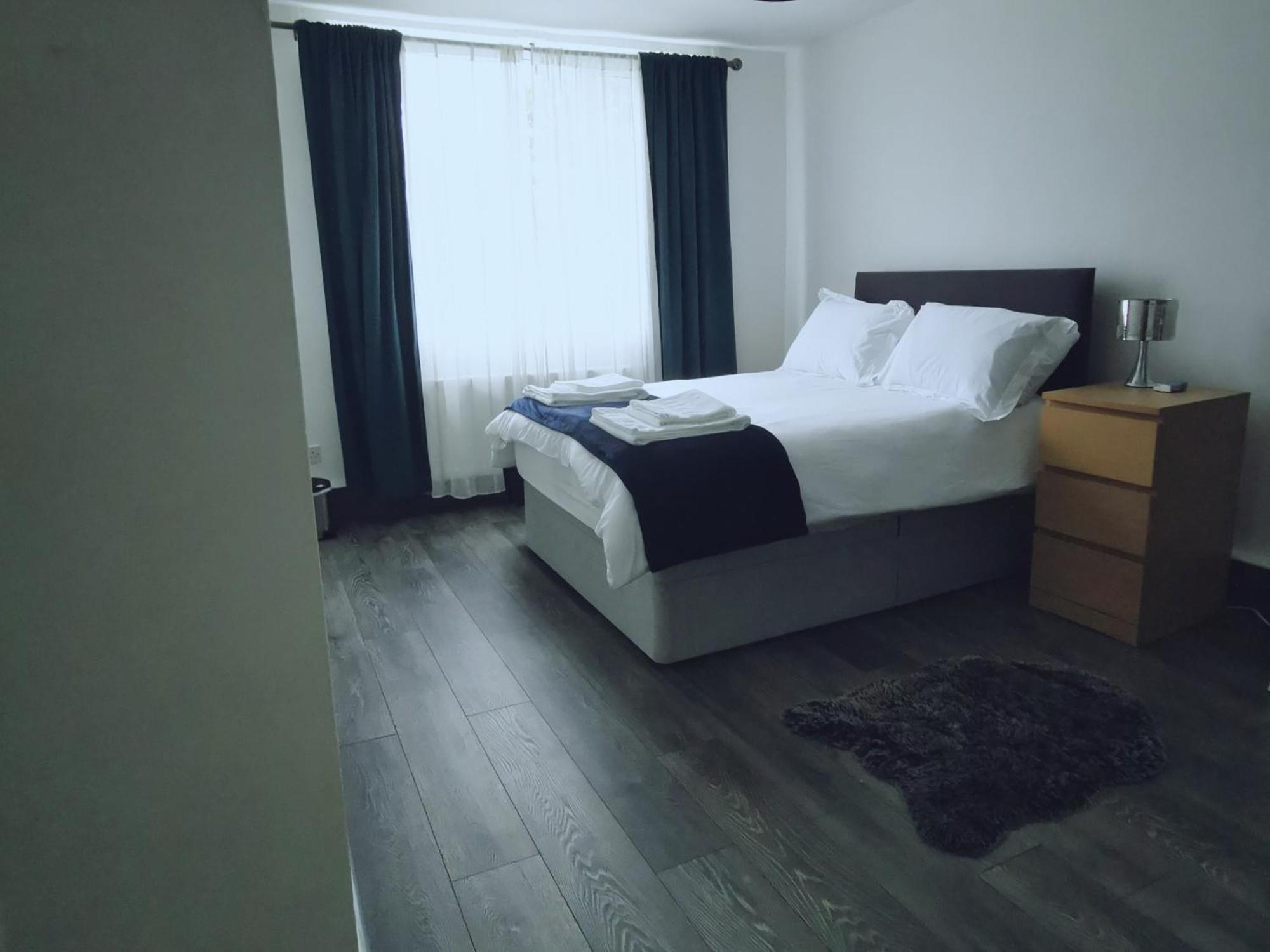Entire 1 Bed Spacious Apartment, Private Balcony & Study Room Near City Whitehouse  Εξωτερικό φωτογραφία